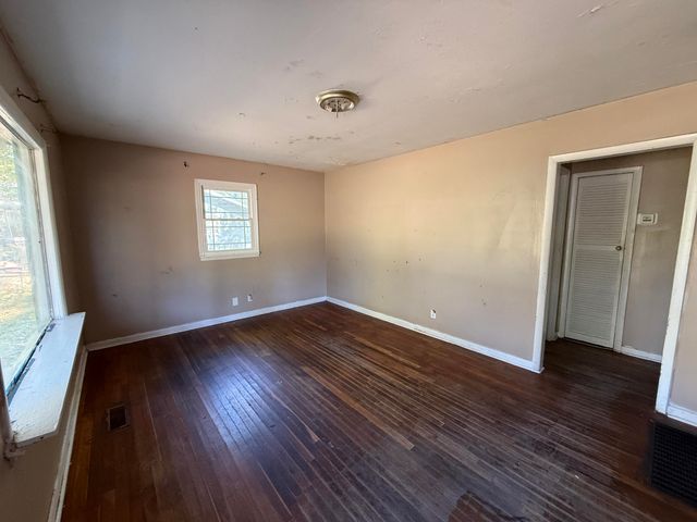 5220 Fagan Street, Chattanooga, TN 37410