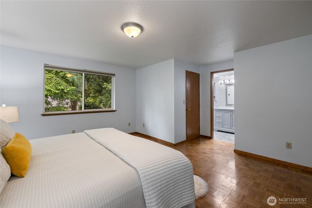 8418 101st Street Ct SW, Lakewood, WA 98498