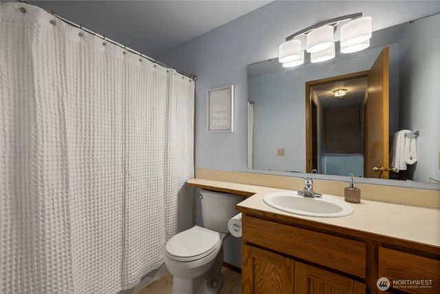8418 101st Street Ct SW, Lakewood, WA 98498