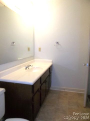 2141 Selwyn Avenue 103, Charlotte, NC 28207
