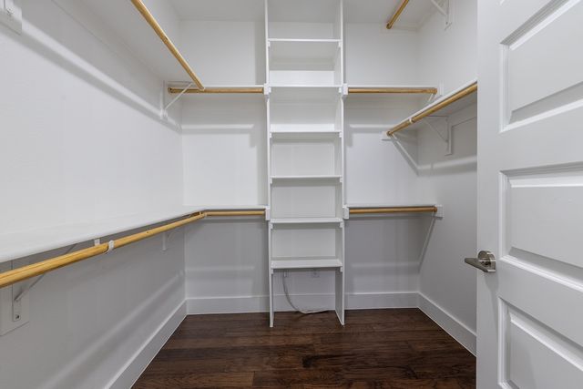 2809 Gooch Street, Dallas, TX 75241