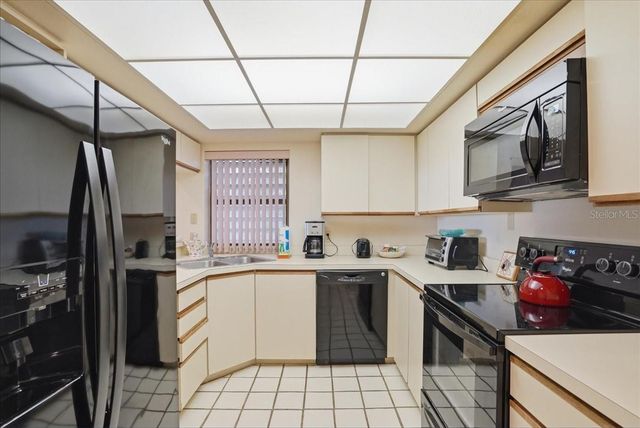 5611 GULF OF MEXICO DRIVE 3, Longboat Key, FL 34228