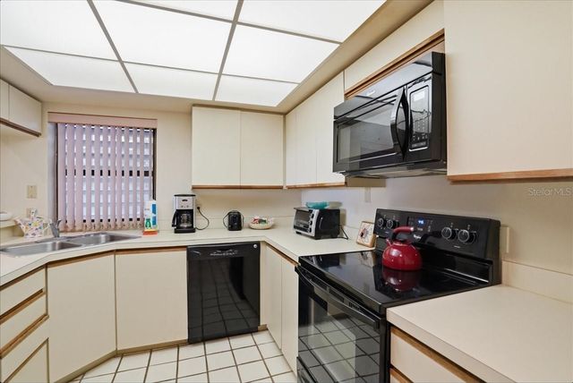 5611 GULF OF MEXICO DRIVE 3, Longboat Key, FL 34228