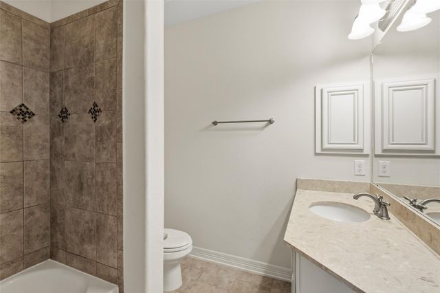 24 Tassia Lane, Houston, TX 77058