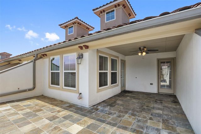 24 Tassia Lane, Houston, TX 77058