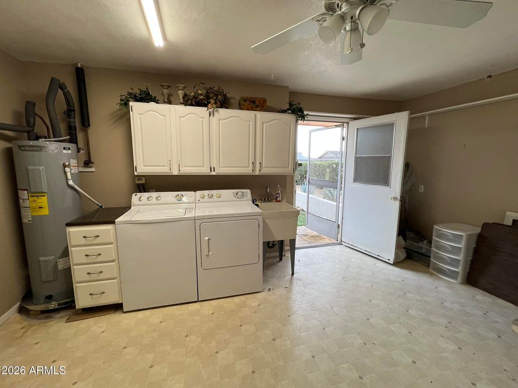 Image 28 of property listing at 9711 W HAWTHORN Court, Sun City, AZ 85351