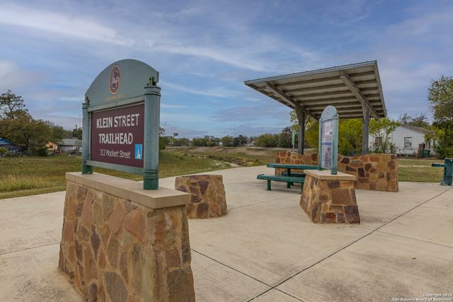 125 Forrest Ave, San Antonio, TX 78204