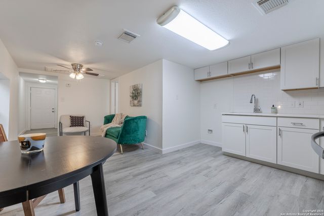 125 Forrest Ave, San Antonio, TX 78204