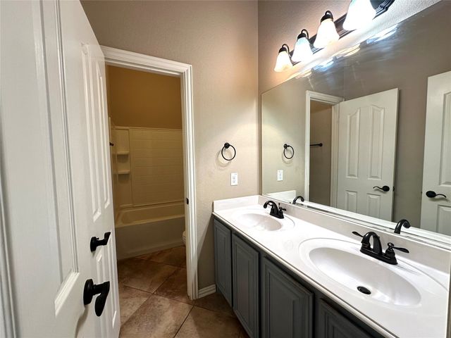 7255 Rueda, Grand Prairie, TX 75054