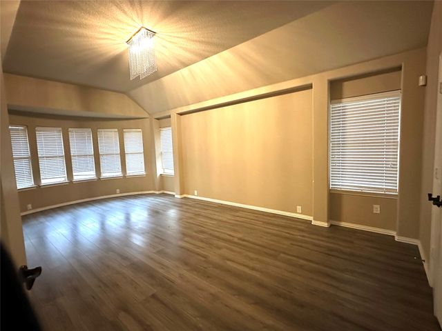 7255 Rueda, Grand Prairie, TX 75054
