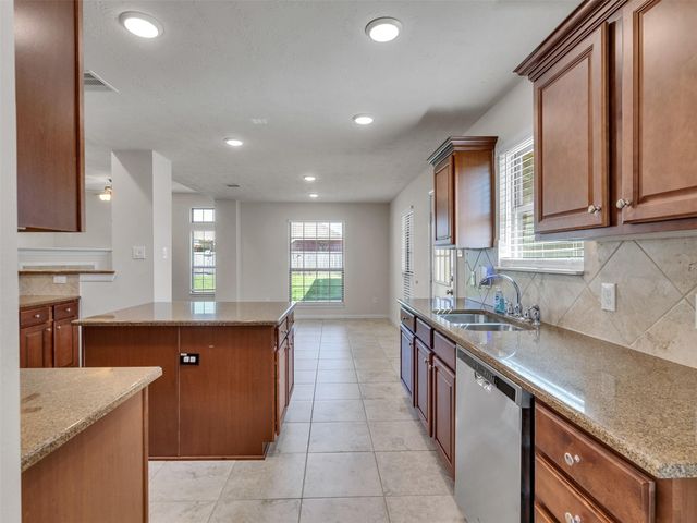 6807 Davy Crockett Drive, Manvel, TX 77578