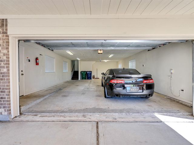 6807 Davy Crockett Drive, Manvel, TX 77578