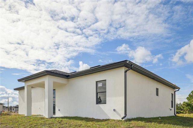 379 Pennfield AVE, Lehigh Acres, FL 33974