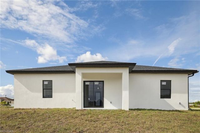 379 Pennfield AVE, Lehigh Acres, FL 33974