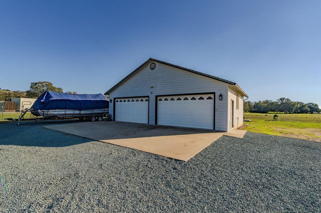 17 Sara-Lex Ct, Valley Springs, CA 95252