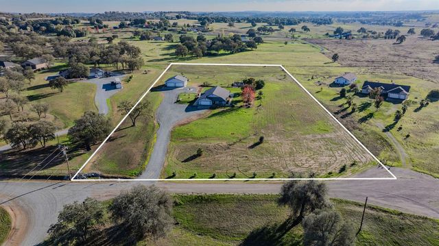 17 Sara-Lex Ct, Valley Springs, CA 95252