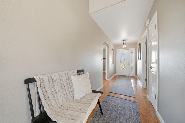 17 Sara-Lex Ct, Valley Springs, CA 95252