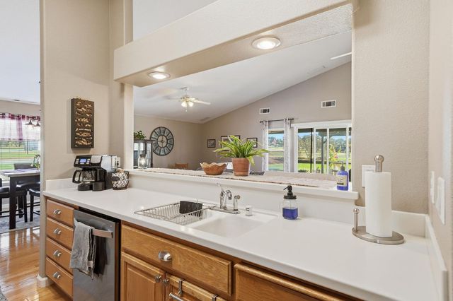 17 Sara-Lex Ct, Valley Springs, CA 95252