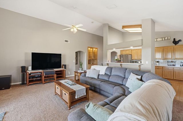 17 Sara-Lex Ct, Valley Springs, CA 95252