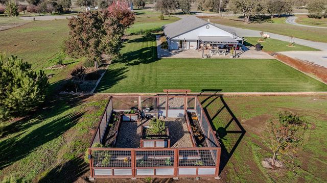 17 Sara-Lex Ct, Valley Springs, CA 95252