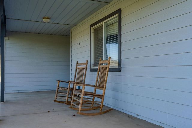 17 Sara-Lex Ct, Valley Springs, CA 95252