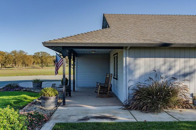 17 Sara-Lex Ct, Valley Springs, CA 95252