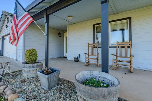 17 Sara-Lex Ct, Valley Springs, CA 95252