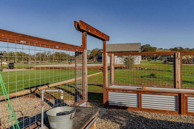 17 Sara-Lex Ct, Valley Springs, CA 95252