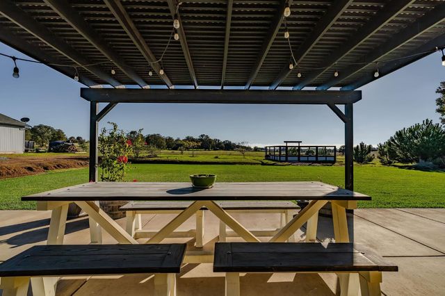 17 Sara-Lex Ct, Valley Springs, CA 95252