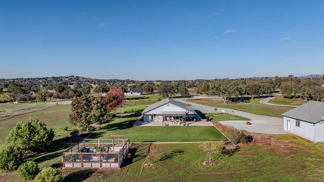 17 Sara-Lex Ct, Valley Springs, CA 95252