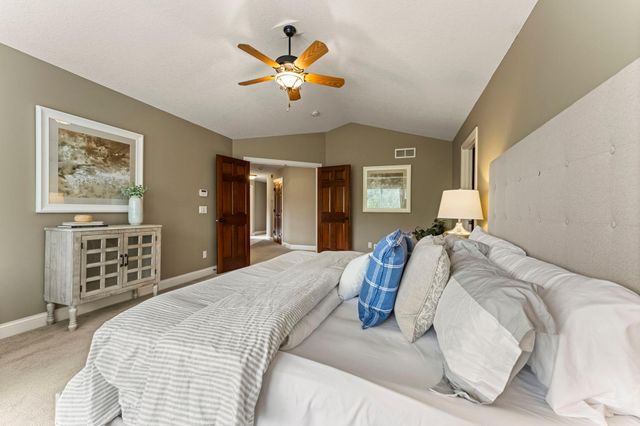 21761 Pine Tree Circle, Lakeville, MN 55044