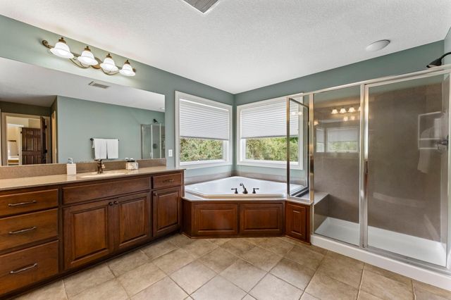 21761 Pine Tree Circle, Lakeville, MN 55044