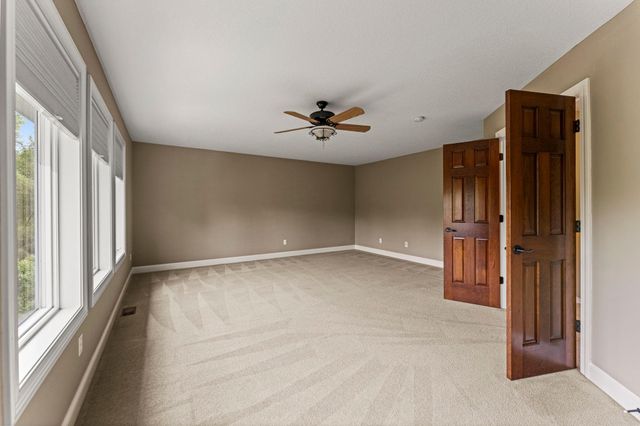 21761 Pine Tree Circle, Lakeville, MN 55044