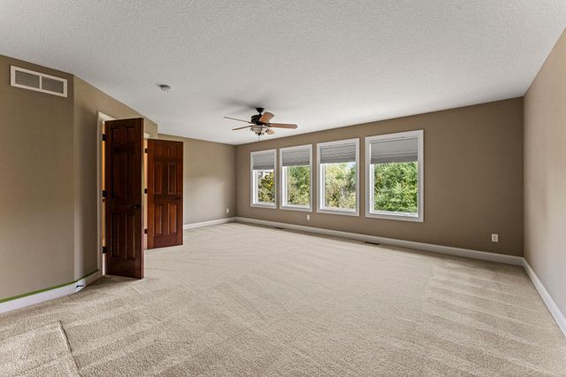 21761 Pine Tree Circle, Lakeville, MN 55044