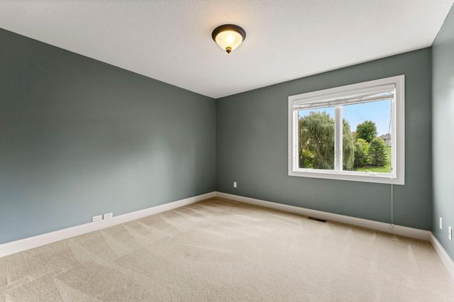 21761 Pine Tree Circle, Lakeville, MN 55044