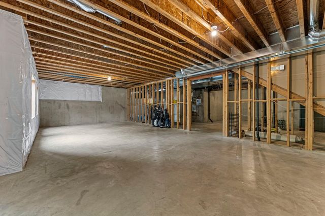 21761 Pine Tree Circle, Lakeville, MN 55044
