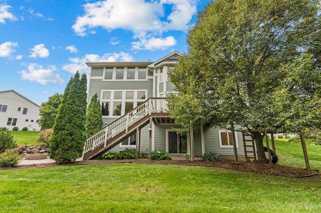 21761 Pine Tree Circle, Lakeville, MN 55044
