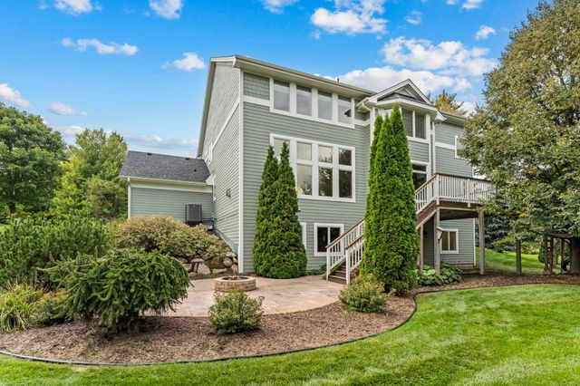 21761 Pine Tree Circle, Lakeville, MN 55044