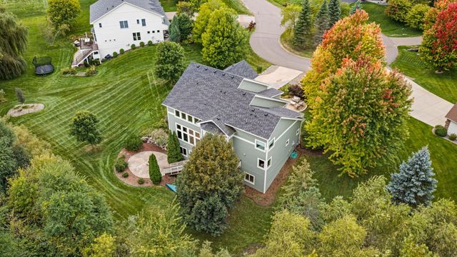 21761 Pine Tree Circle, Lakeville, MN 55044