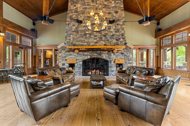 21761 Pine Tree Circle, Lakeville, MN 55044