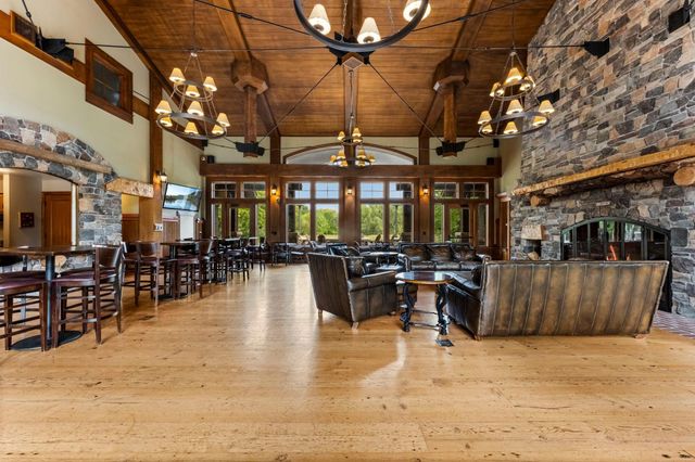 21761 Pine Tree Circle, Lakeville, MN 55044