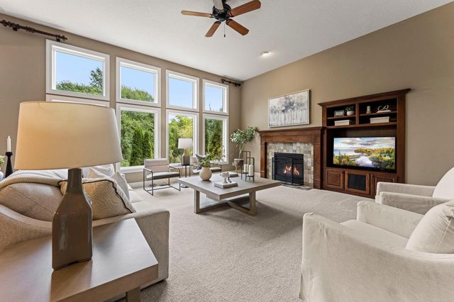 21761 Pine Tree Circle, Lakeville, MN 55044