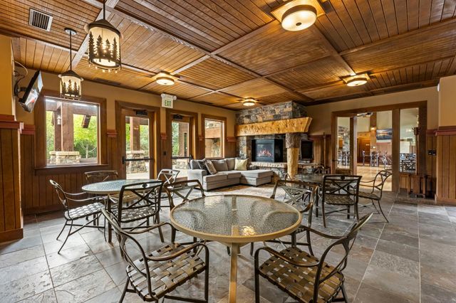 21761 Pine Tree Circle, Lakeville, MN 55044