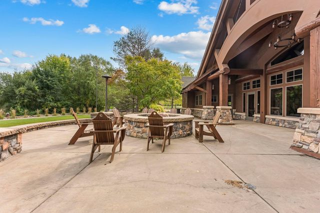 21761 Pine Tree Circle, Lakeville, MN 55044