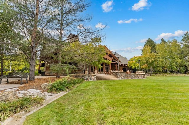 21761 Pine Tree Circle, Lakeville, MN 55044