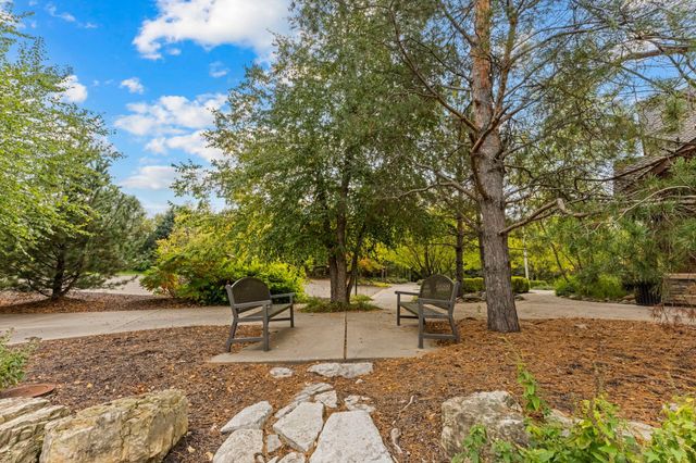 21761 Pine Tree Circle, Lakeville, MN 55044