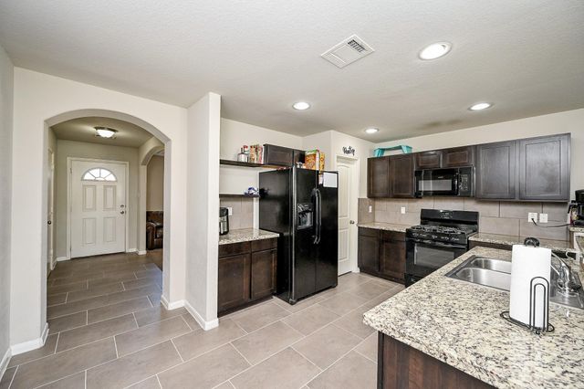 606 Palo Alto Court, Rosharon, TX 77583