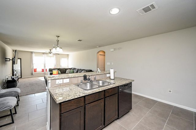 606 Palo Alto Court, Rosharon, TX 77583