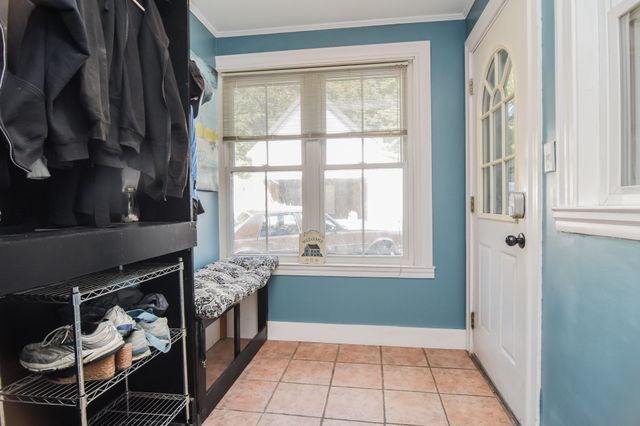 97 Dutcher St, Hopedale, MA 01747