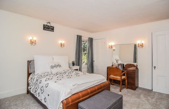 97 Dutcher St, Hopedale, MA 01747